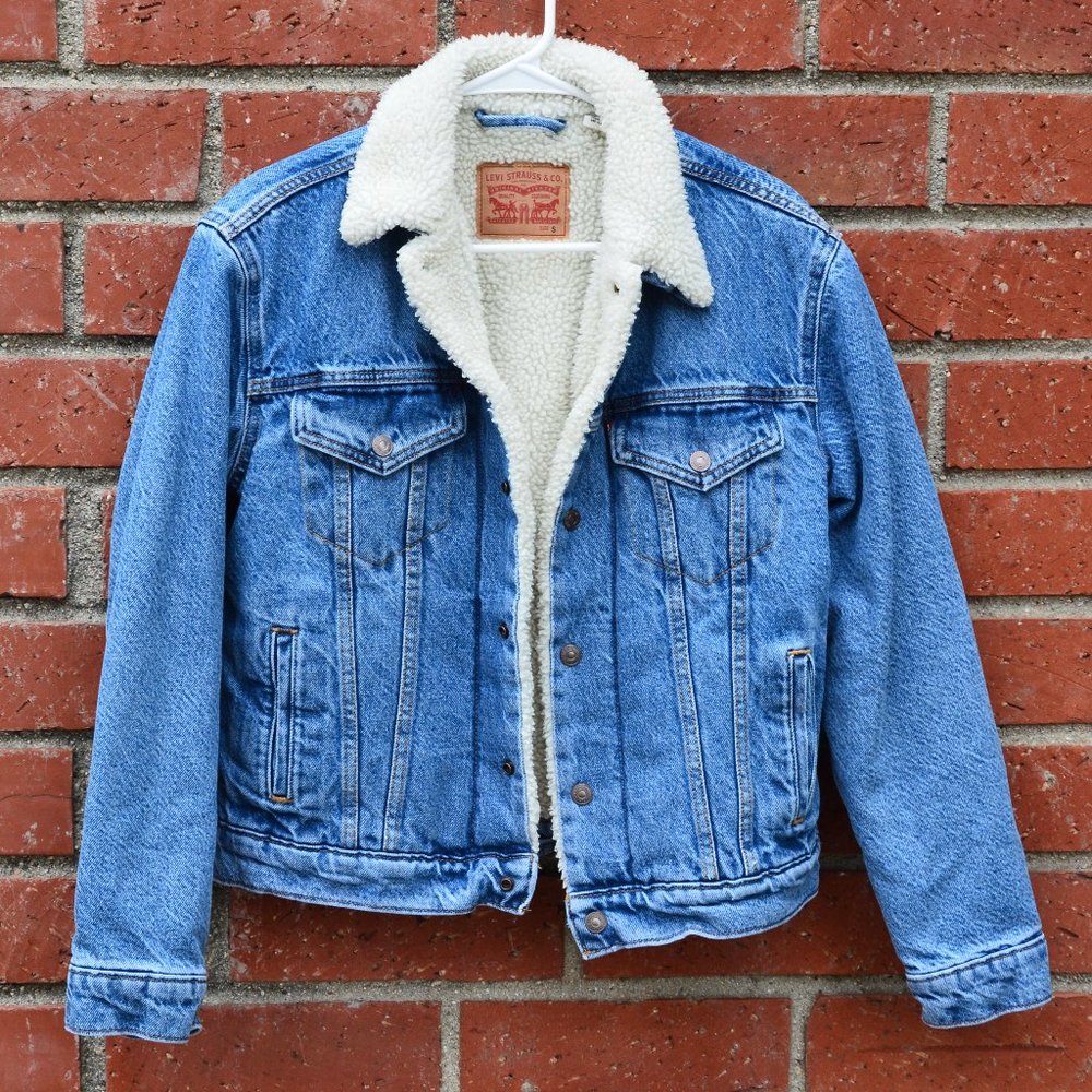 Levi's Women's Ex-Boyfriend Sherpa Trucker Jacket